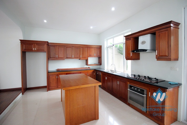 A big villa for rent in T Ciputra International Ha Noi City